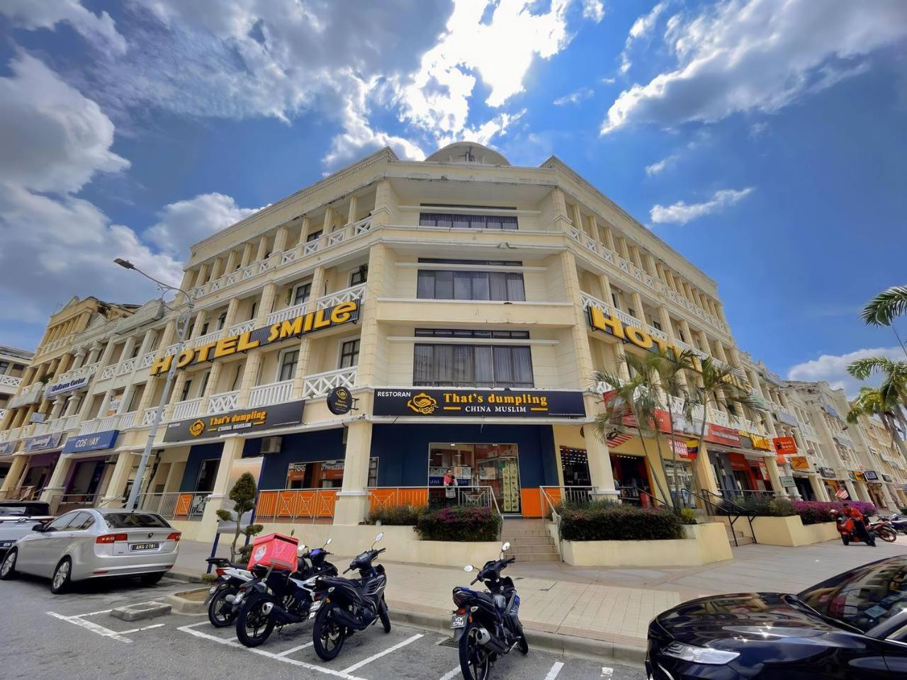 Smile Hotel פוטראג'איה מראה חיצוני תמונה