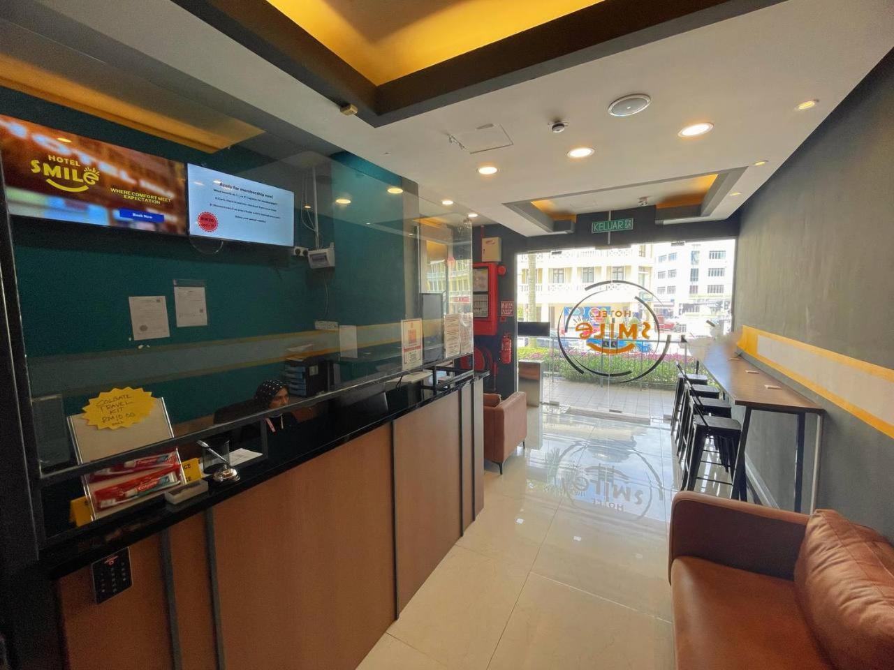 Smile Hotel פוטראג'איה מראה חיצוני תמונה