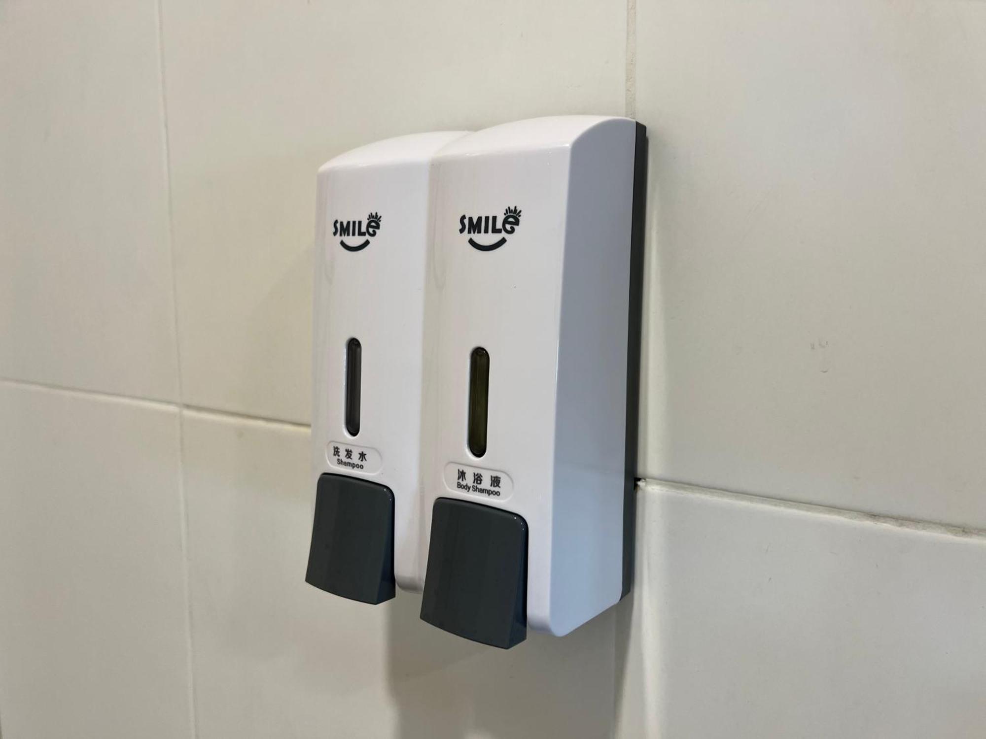Smile Hotel פוטראג'איה מראה חיצוני תמונה